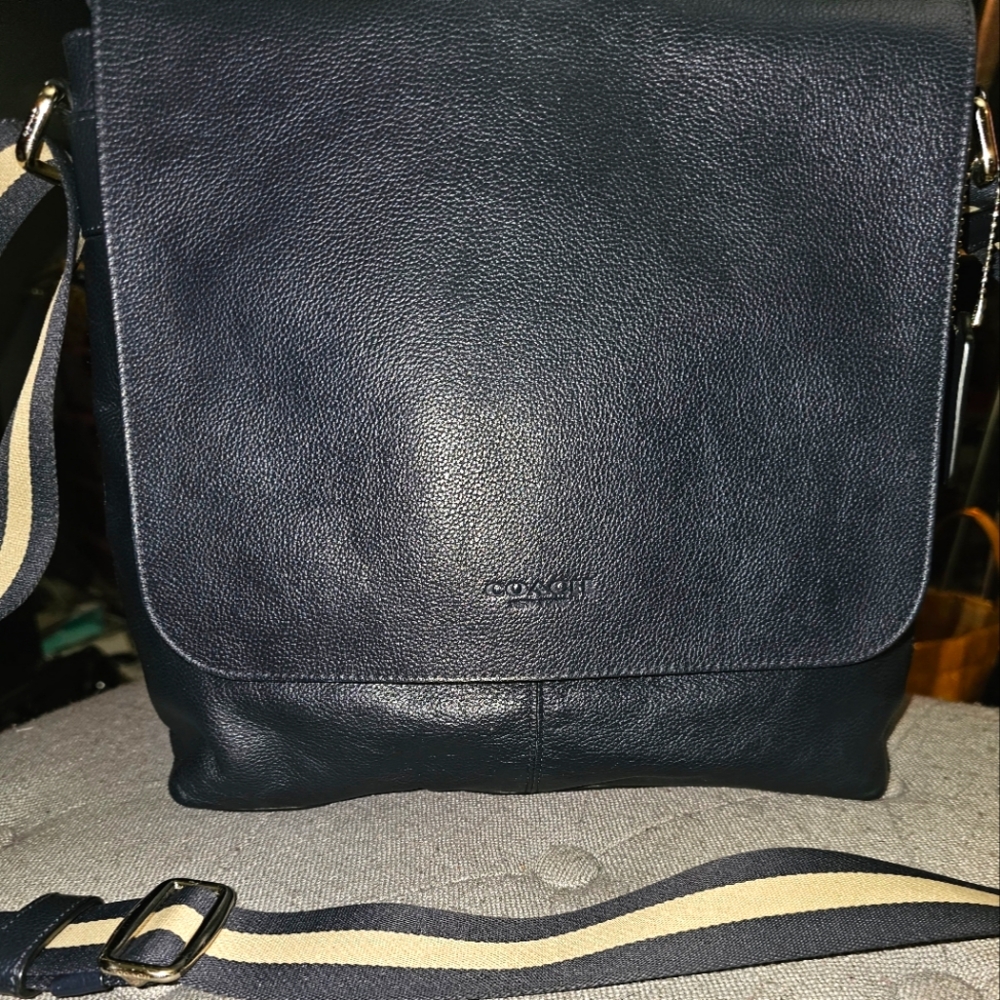 Coach Blue Leather Messenger Bag with Adjustable Strap